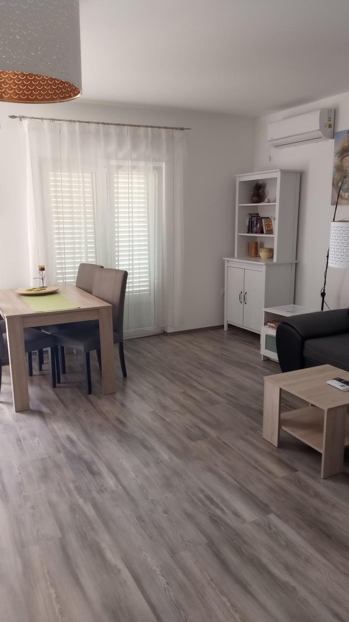 Mendula Pakoštane Quarto foto