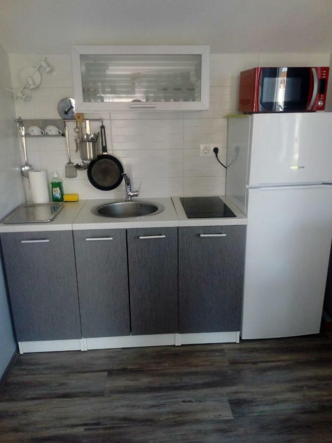 Mendula Pakoštane Exterior foto